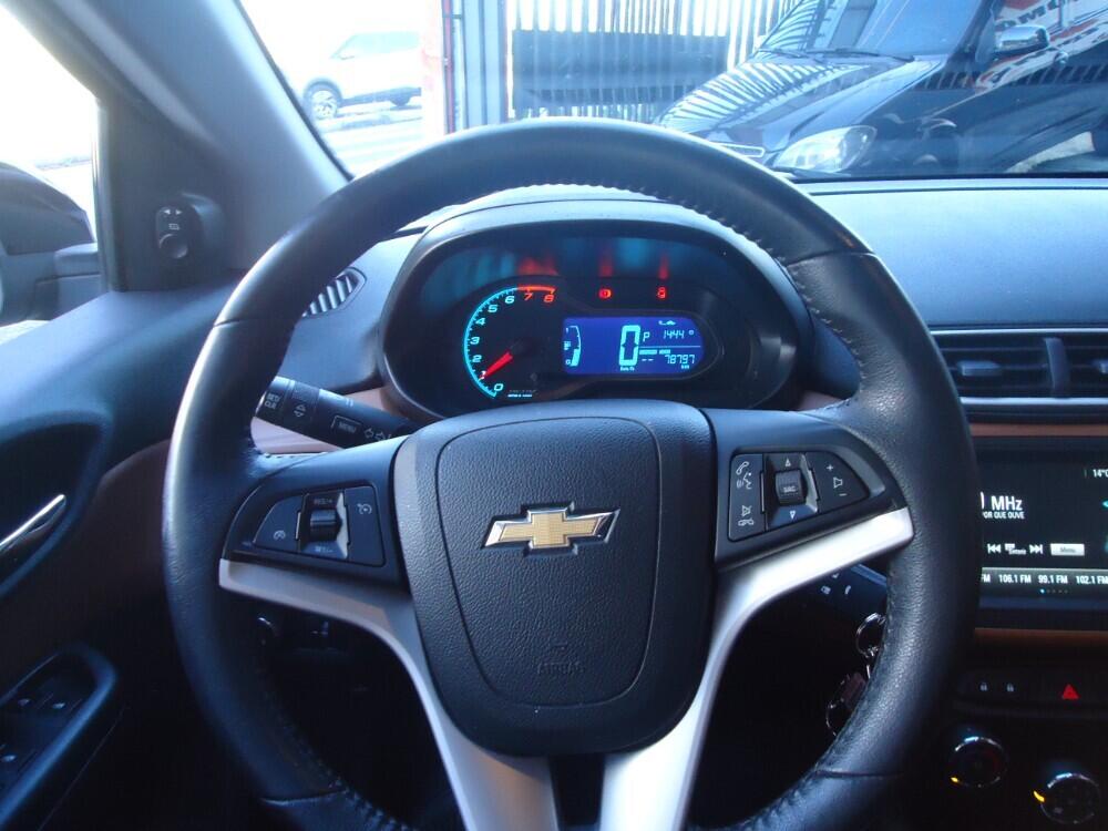 Chevrolet Onix Hatch
