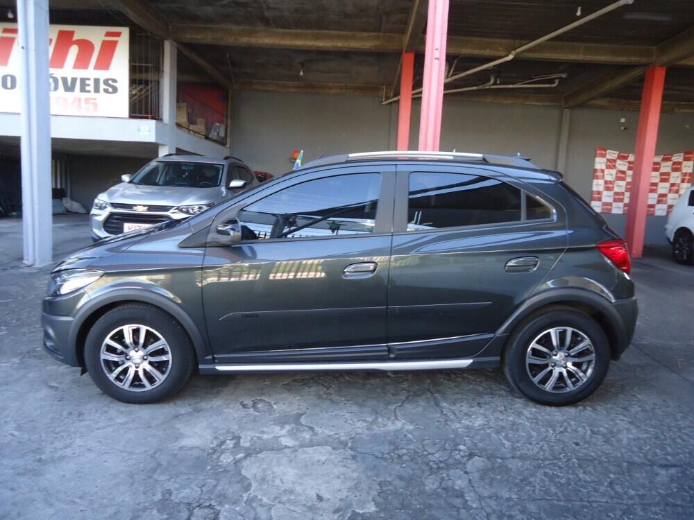 Chevrolet Onix Hatch