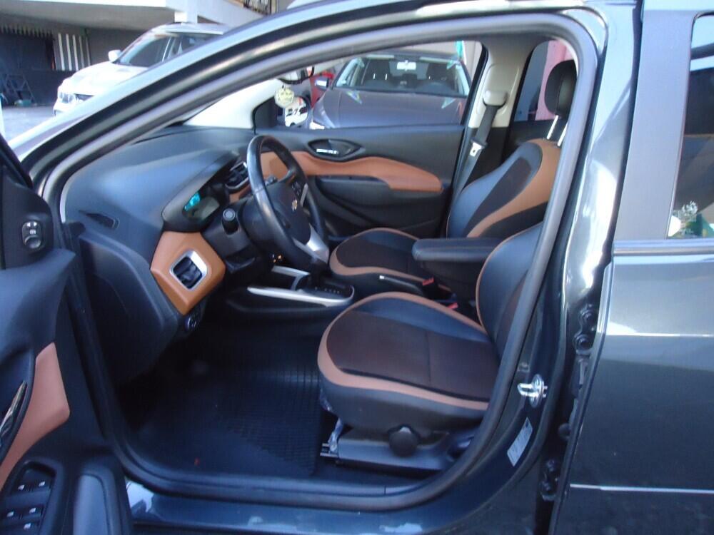 Chevrolet Onix Hatch