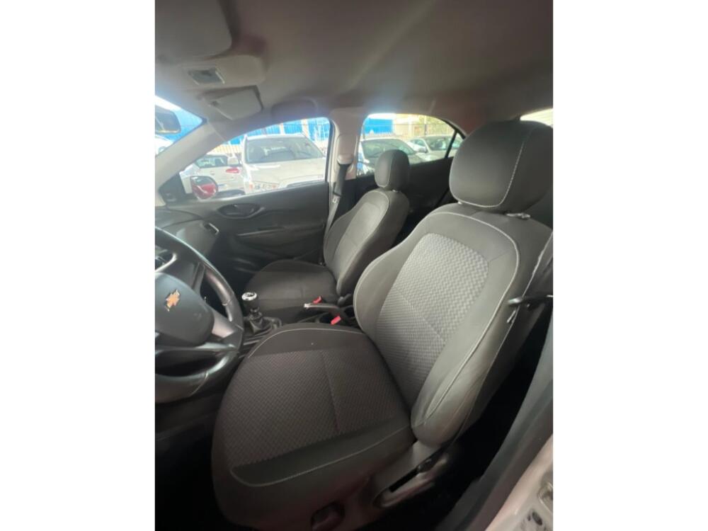 Chevrolet Onix Hatch