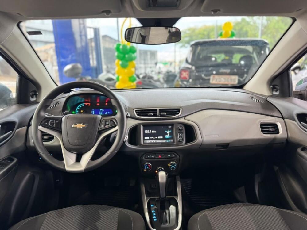 Chevrolet Onix Hatch