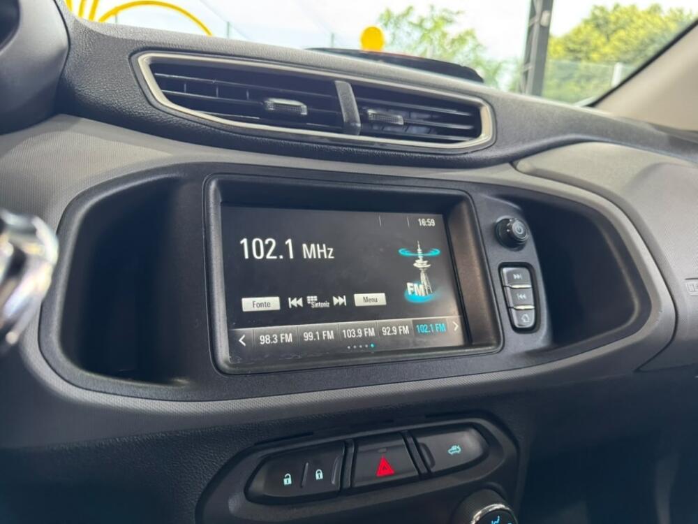 Chevrolet Onix Hatch