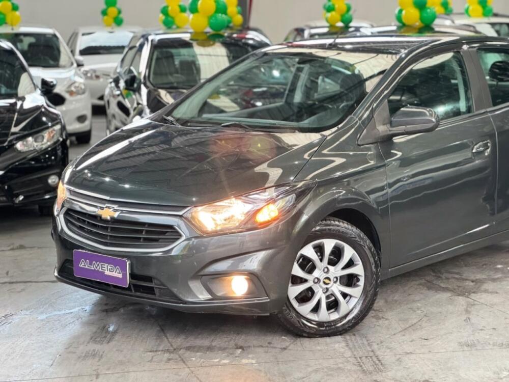 Chevrolet Onix Hatch