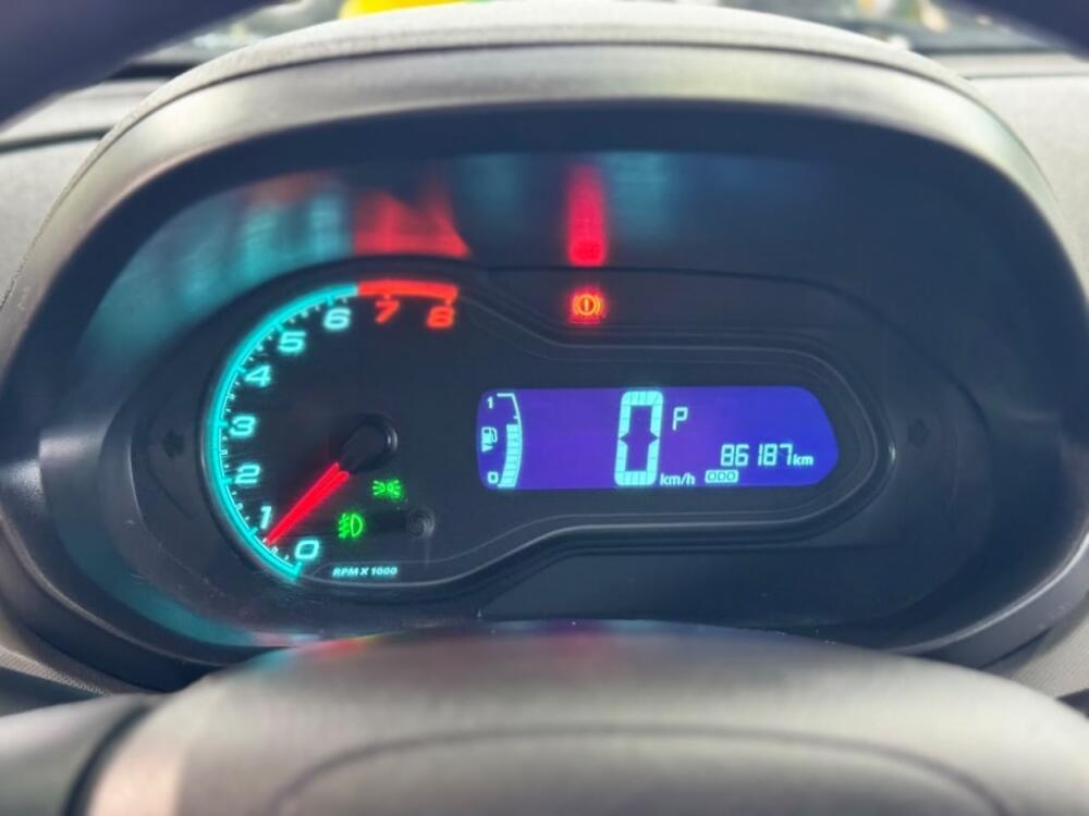 Chevrolet Onix Hatch