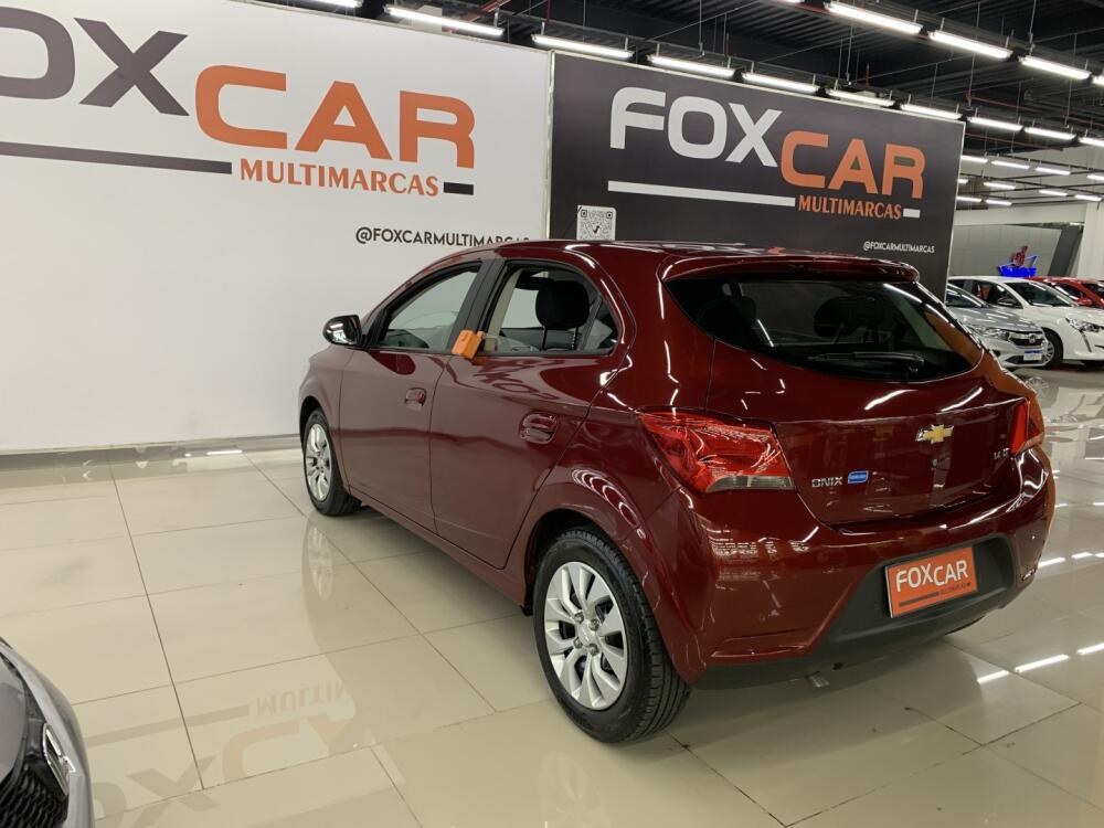 Chevrolet Onix Hatch
