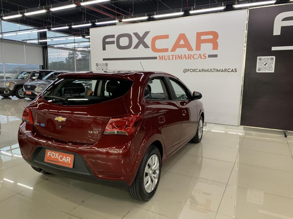 Chevrolet Onix Hatch