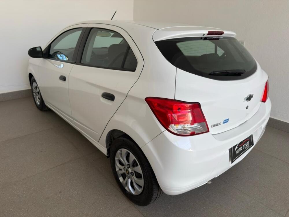 Chevrolet Onix Hatch