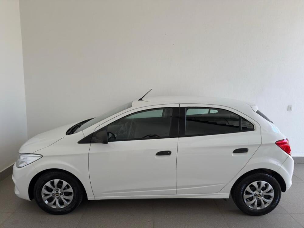 Chevrolet Onix Hatch