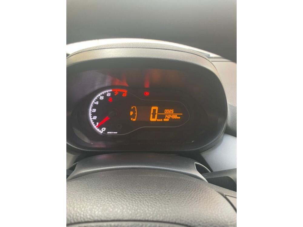 Chevrolet Onix Hatch