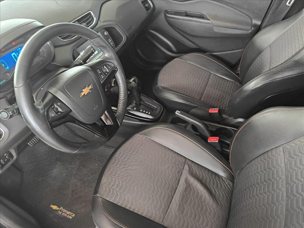 Chevrolet Onix Hatch