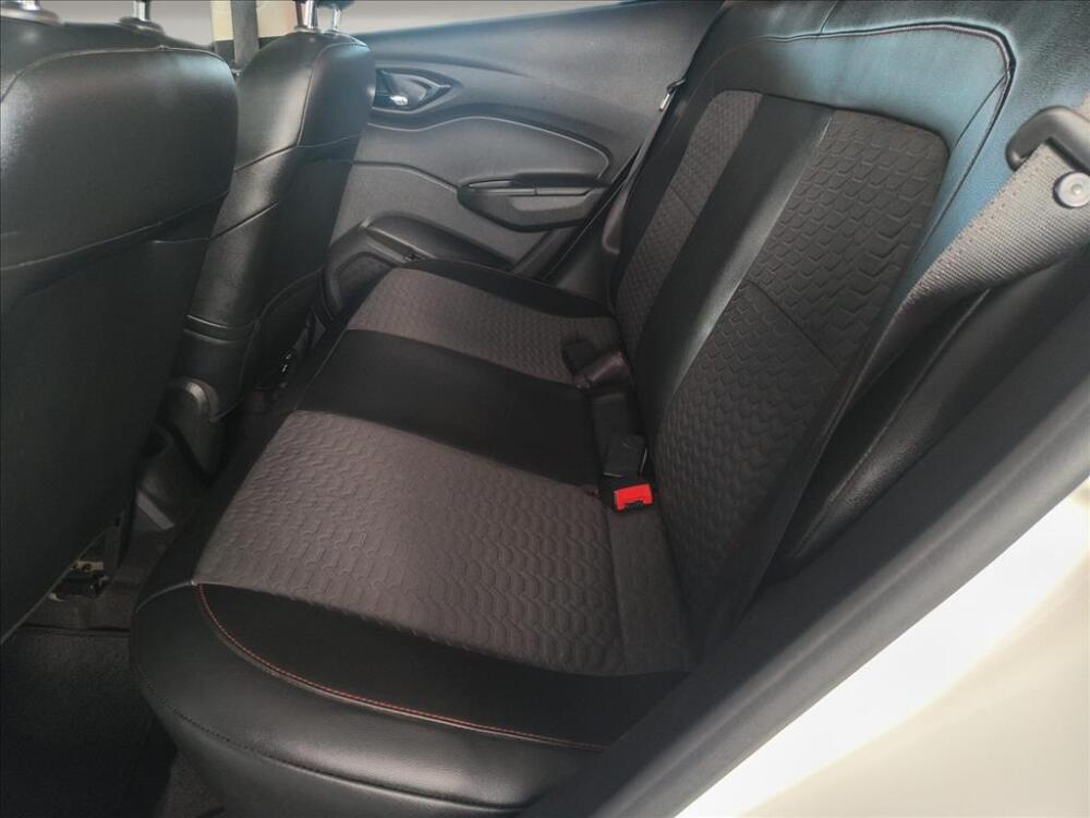 Chevrolet Onix Hatch