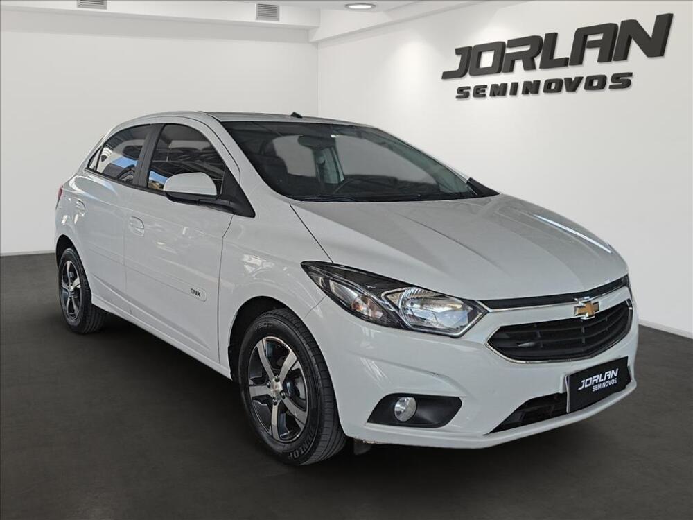 Chevrolet Onix Hatch