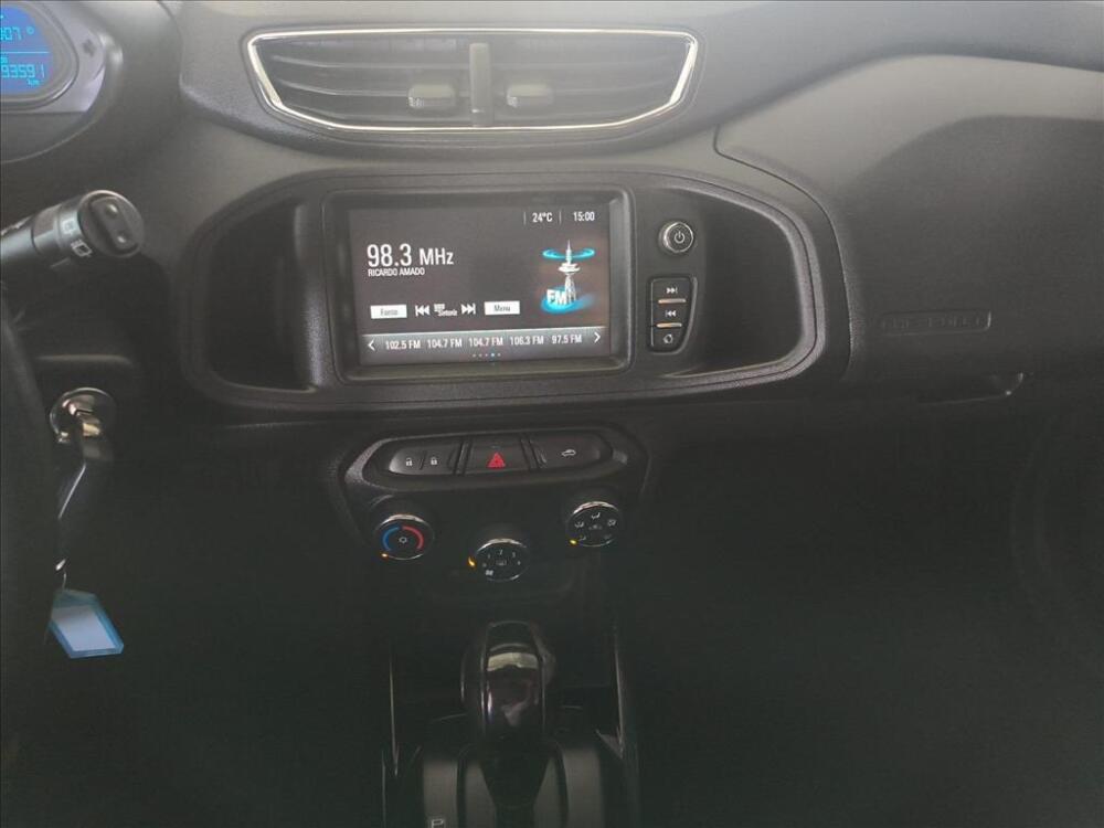 Chevrolet Onix Hatch