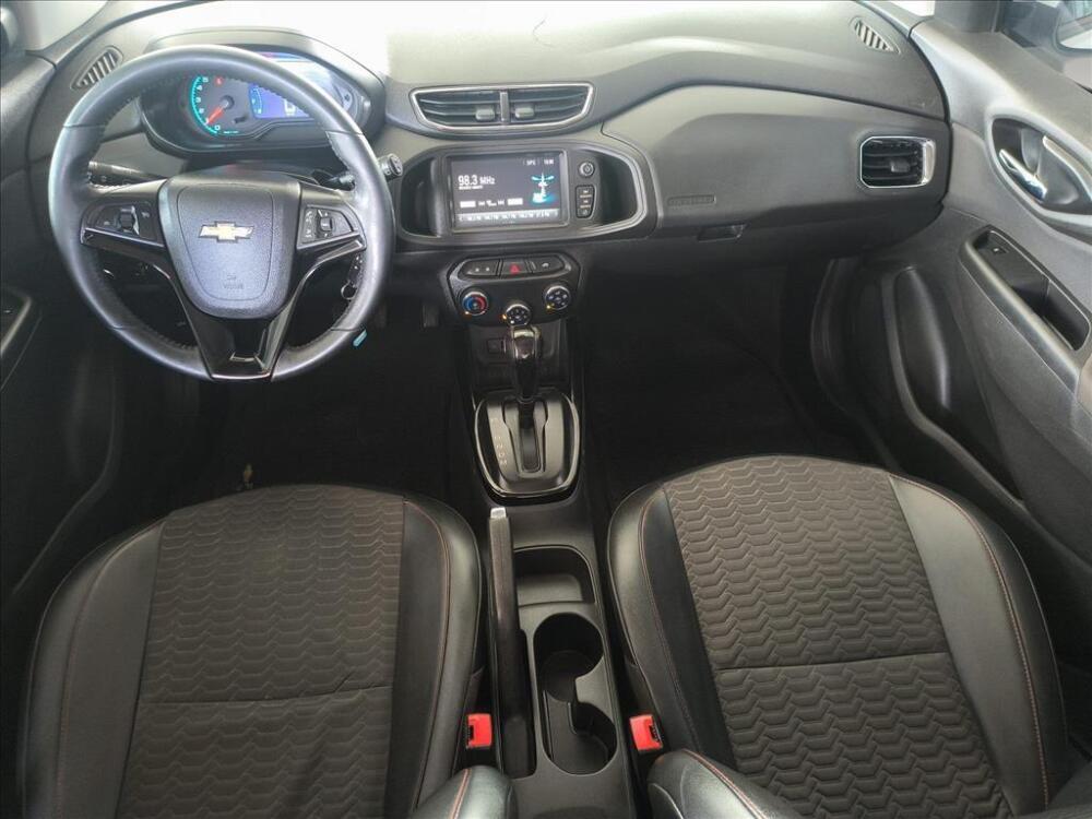 Chevrolet Onix Hatch
