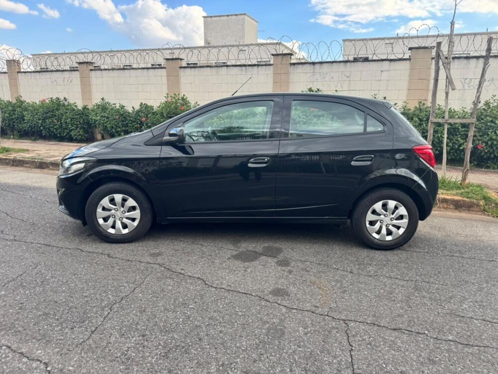 Chevrolet Onix Hatch