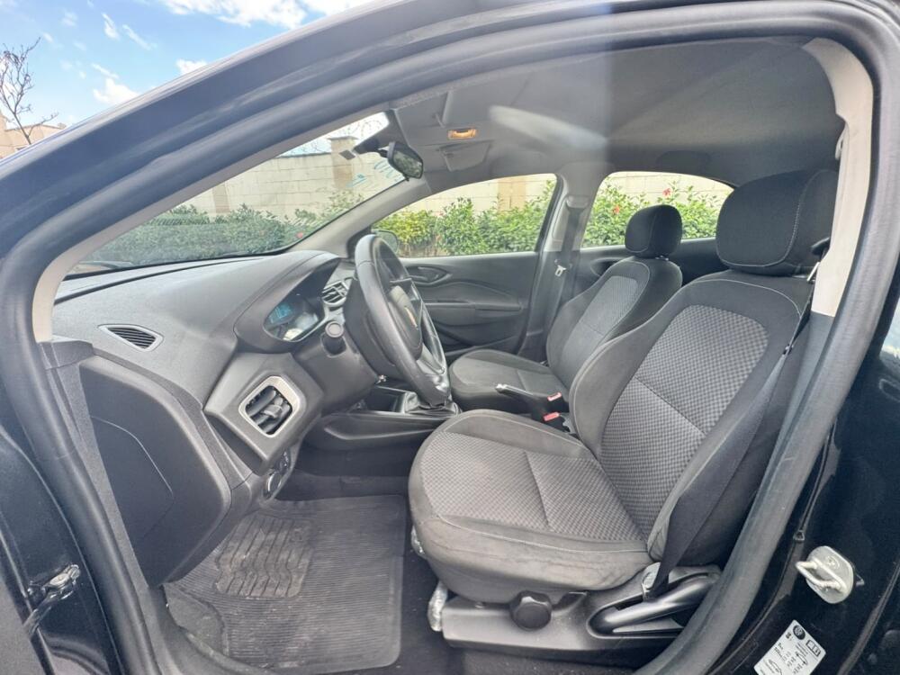 Chevrolet Onix Hatch