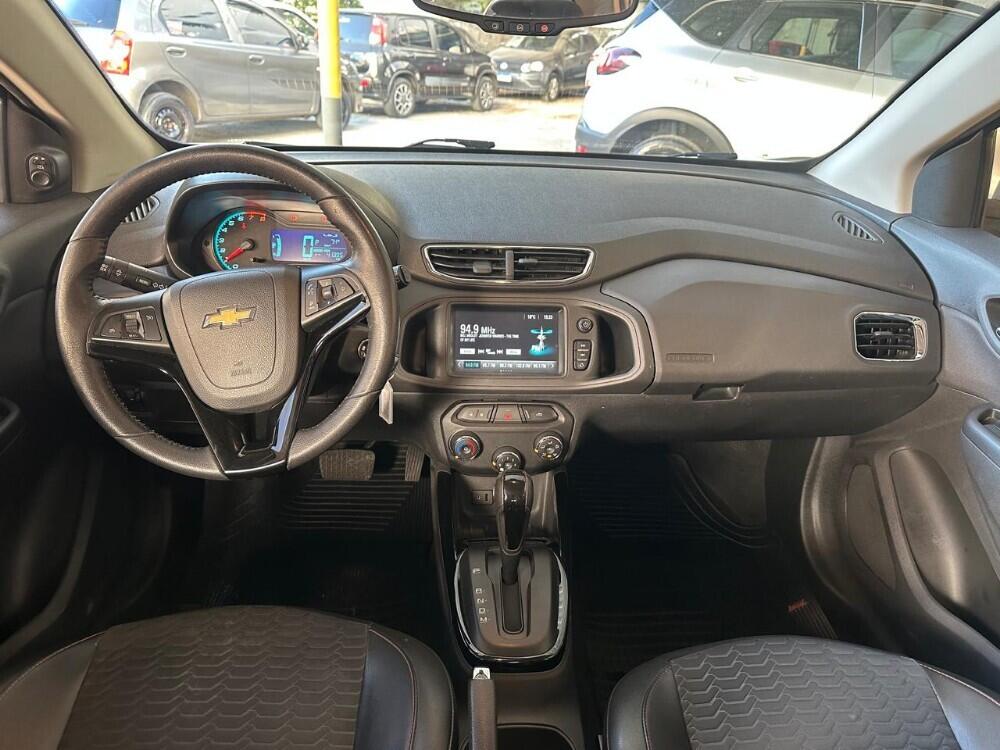 Chevrolet Onix Hatch