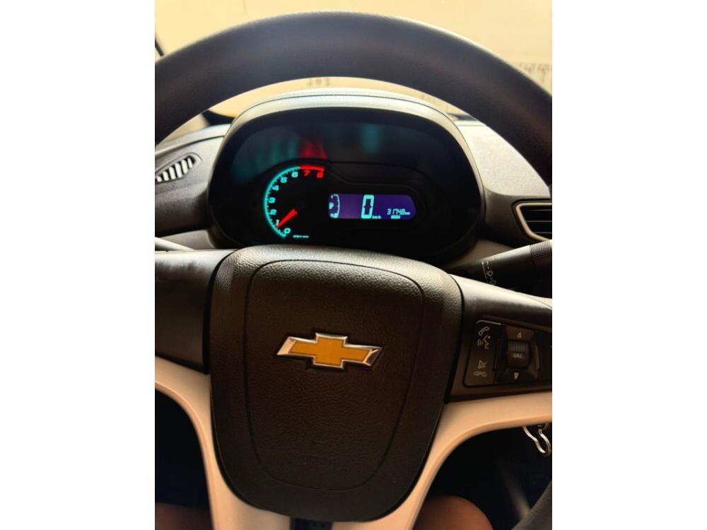 Chevrolet Onix Hatch