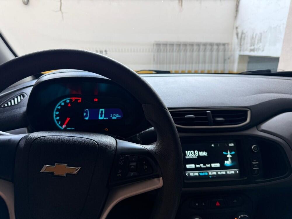 Chevrolet Onix Hatch