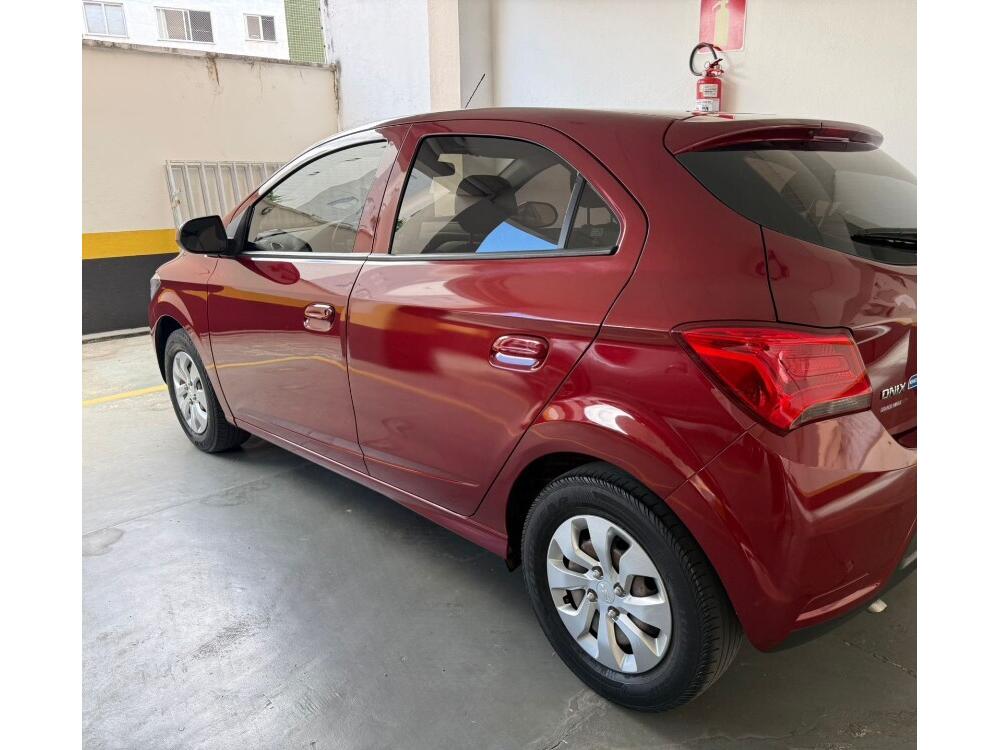 Chevrolet Onix Hatch