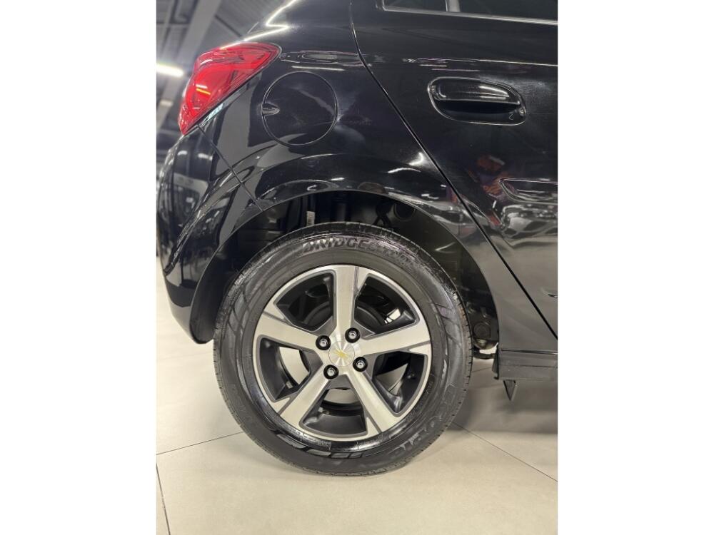 Chevrolet Onix Hatch