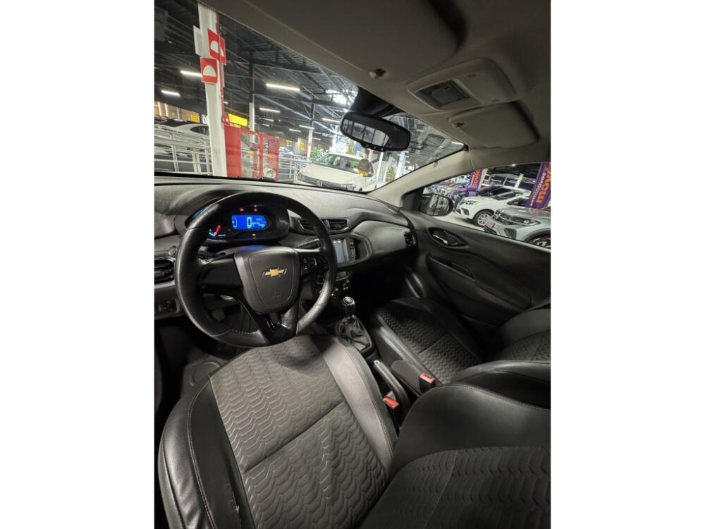 Chevrolet Onix Hatch