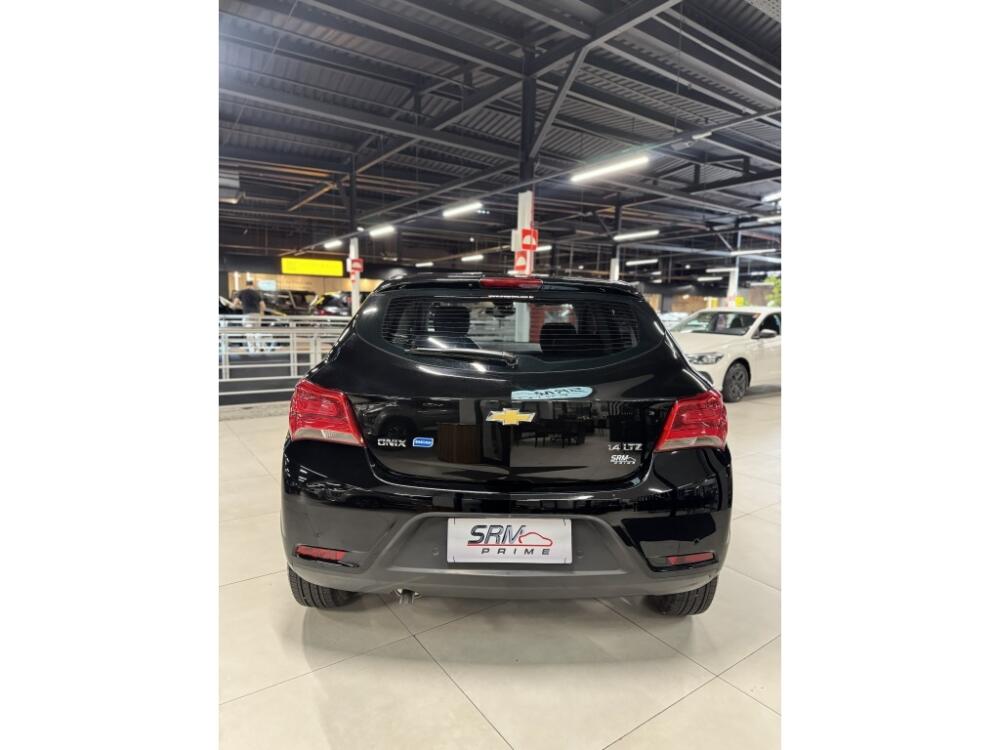 Chevrolet Onix Hatch