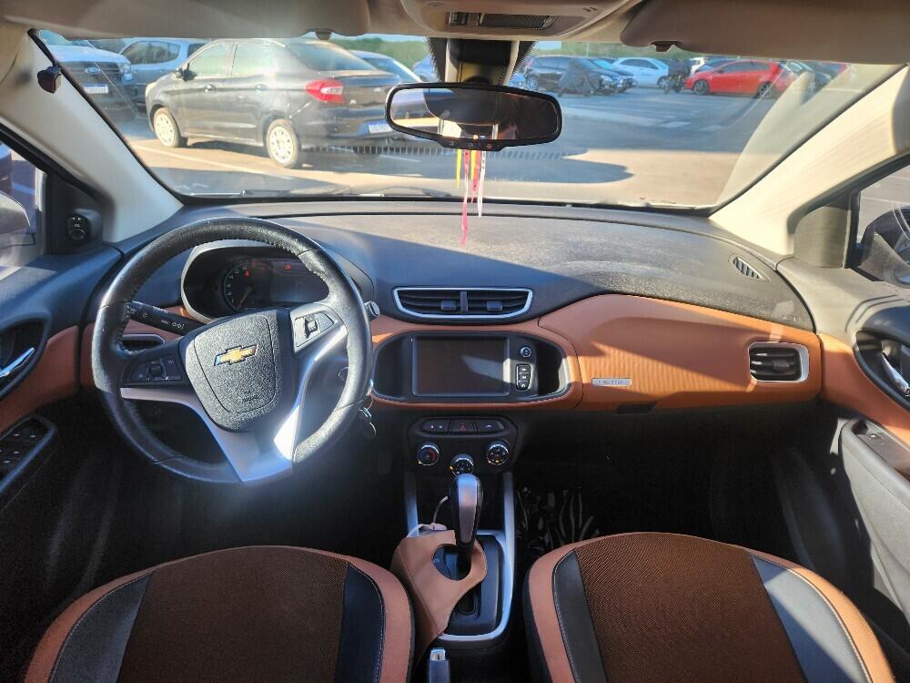 Chevrolet Onix Hatch