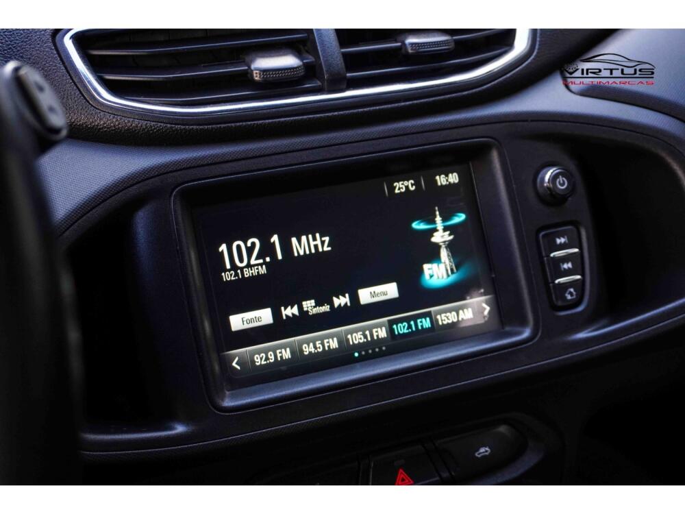 Chevrolet Onix Hatch