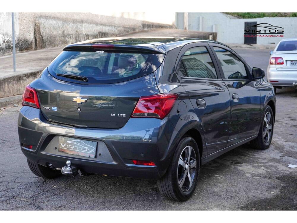 Chevrolet Onix Hatch