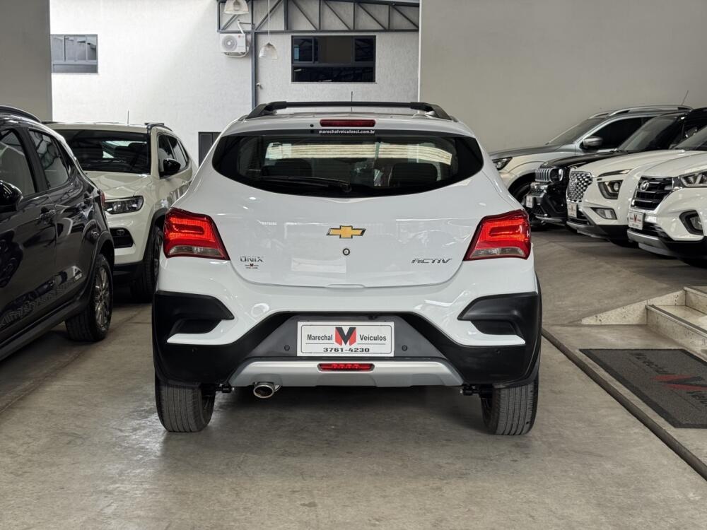 Chevrolet Onix Hatch