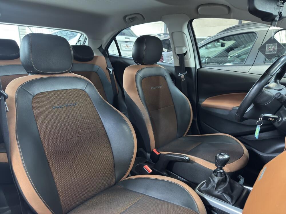 Chevrolet Onix Hatch
