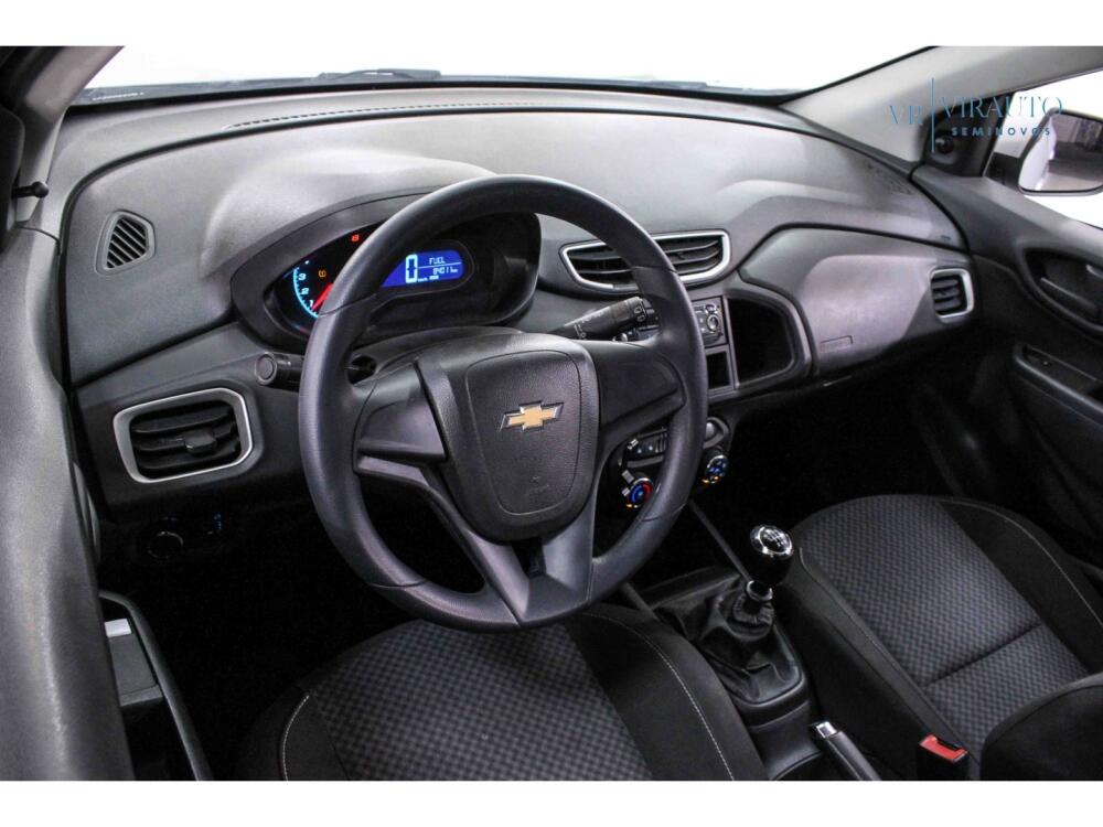 Chevrolet Onix Hatch
