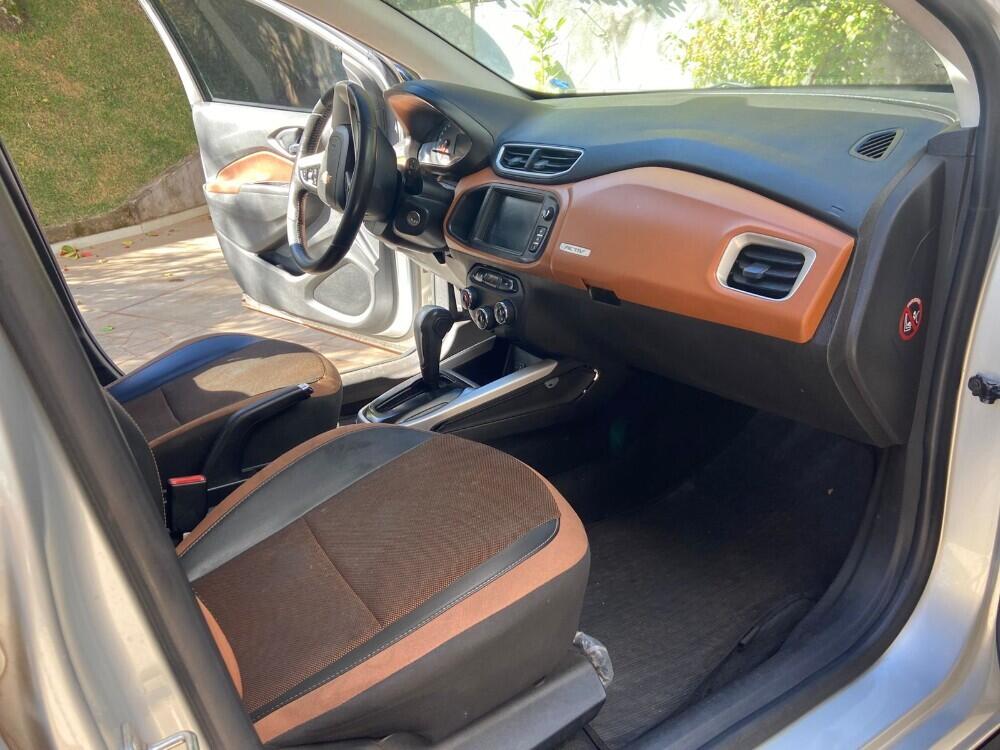 Chevrolet Onix Hatch