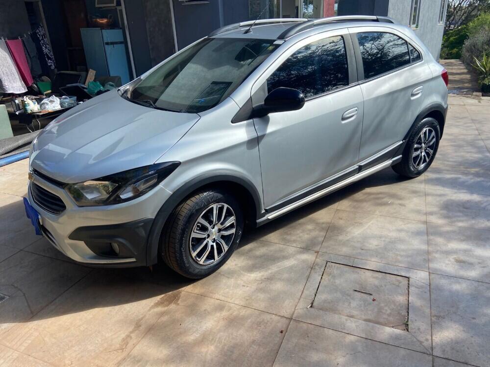 Chevrolet Onix Hatch