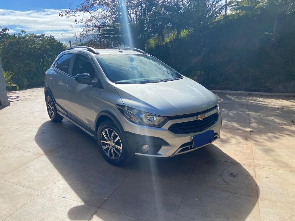 Chevrolet Onix Hatch