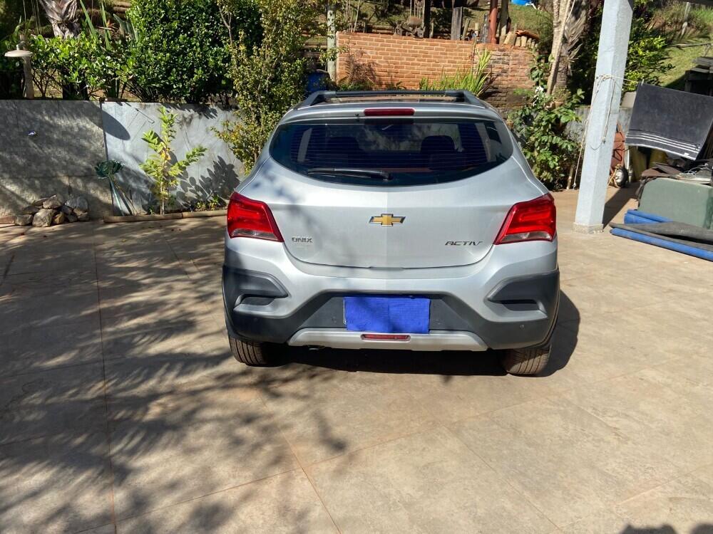 Chevrolet Onix Hatch
