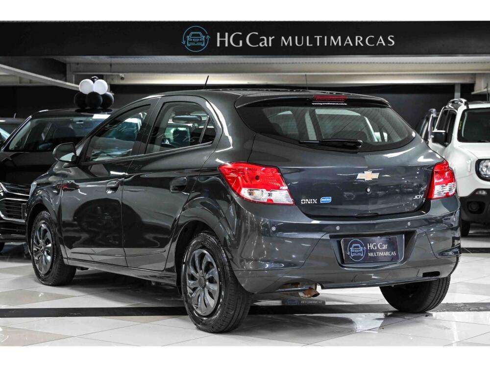 Chevrolet Onix Hatch