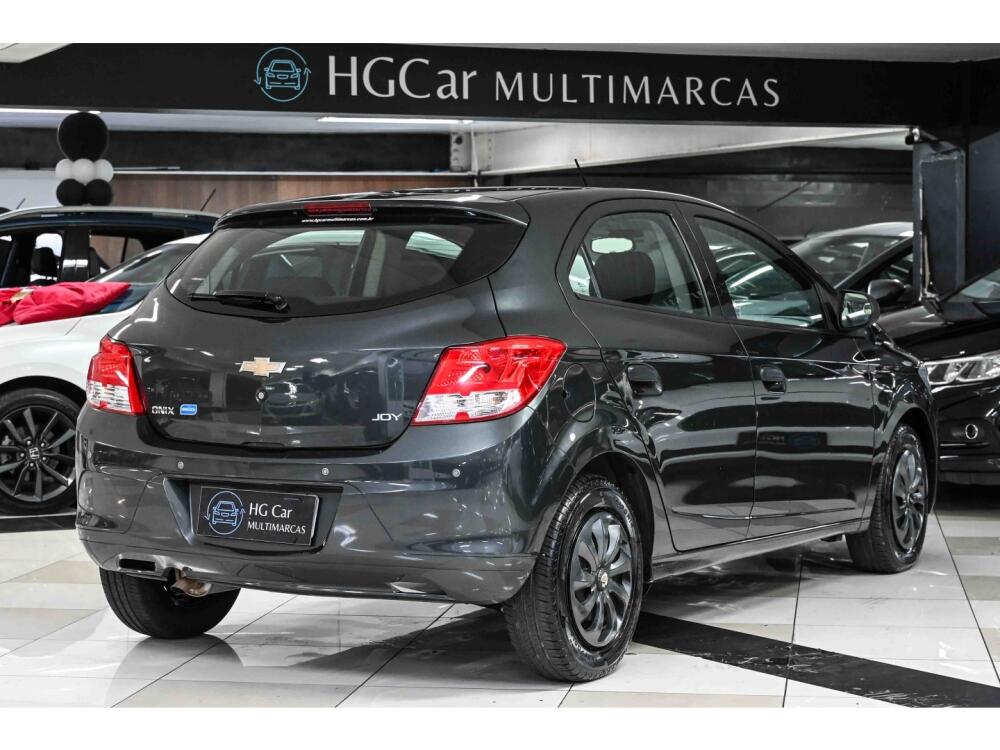Chevrolet Onix Hatch