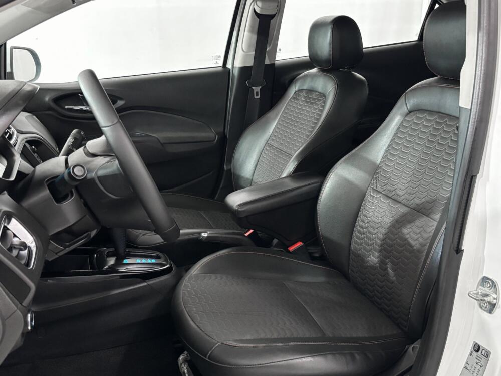 Chevrolet Onix Hatch