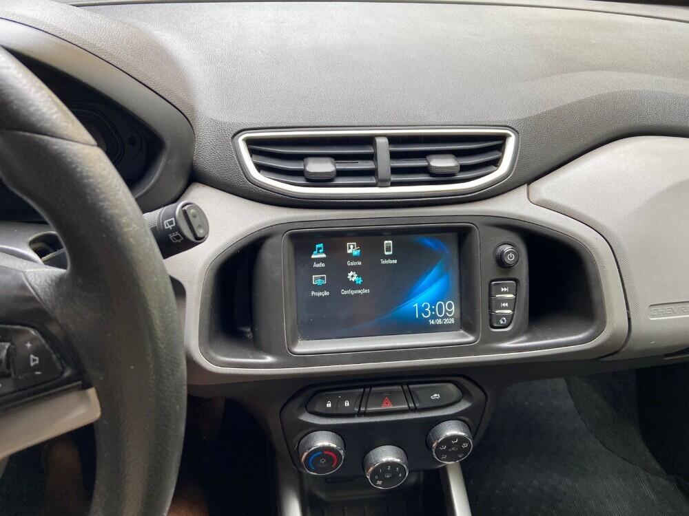 Chevrolet Onix Hatch