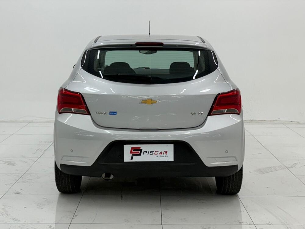 Chevrolet Onix Hatch