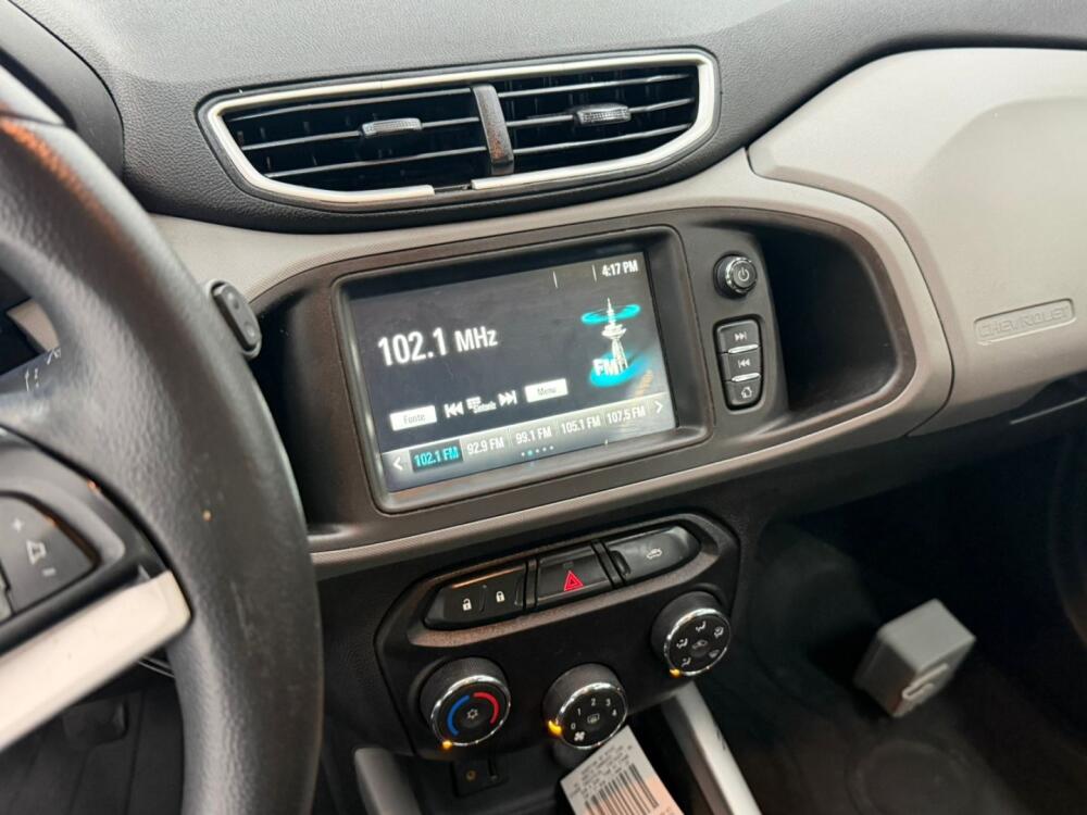 Chevrolet Onix Hatch