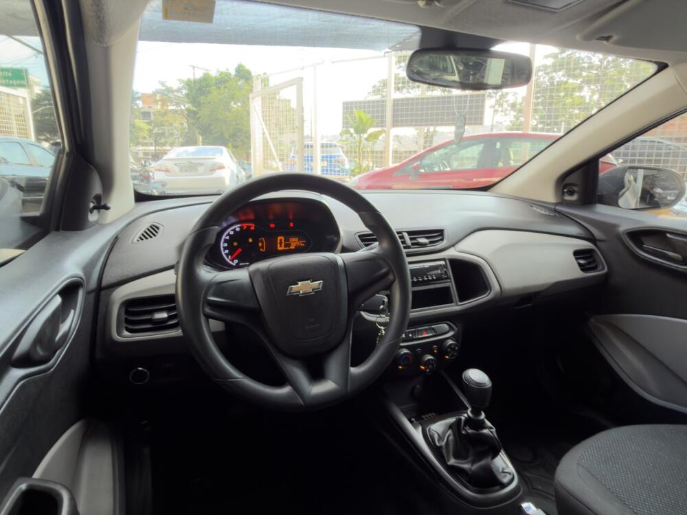 Chevrolet Onix Hatch