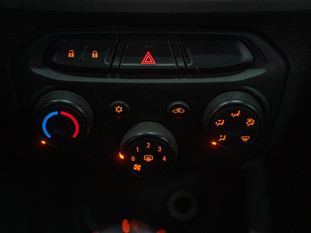 Chevrolet Onix Hatch