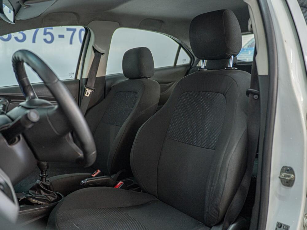 Chevrolet Onix Hatch