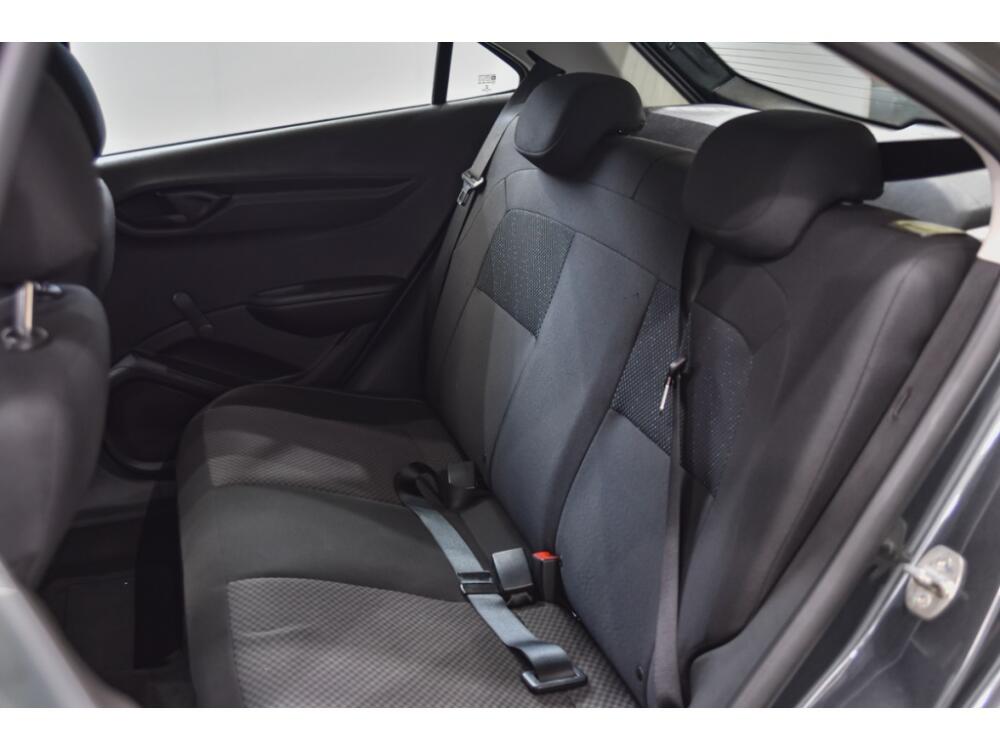 Chevrolet Onix Hatch