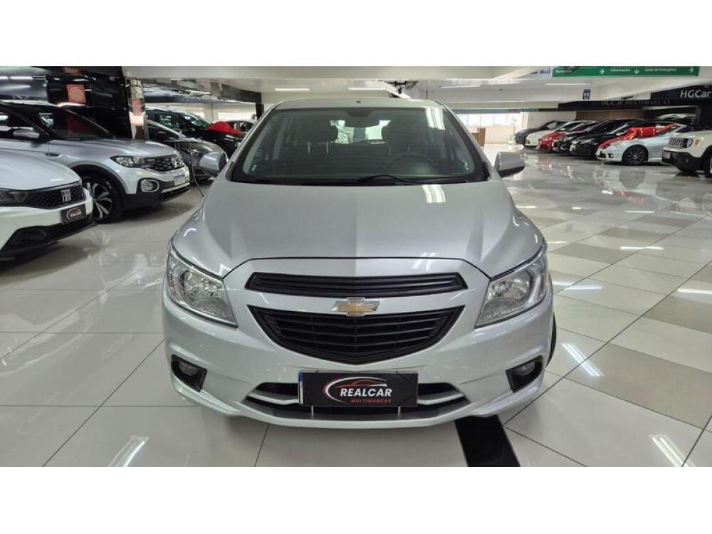 Chevrolet Onix Hatch