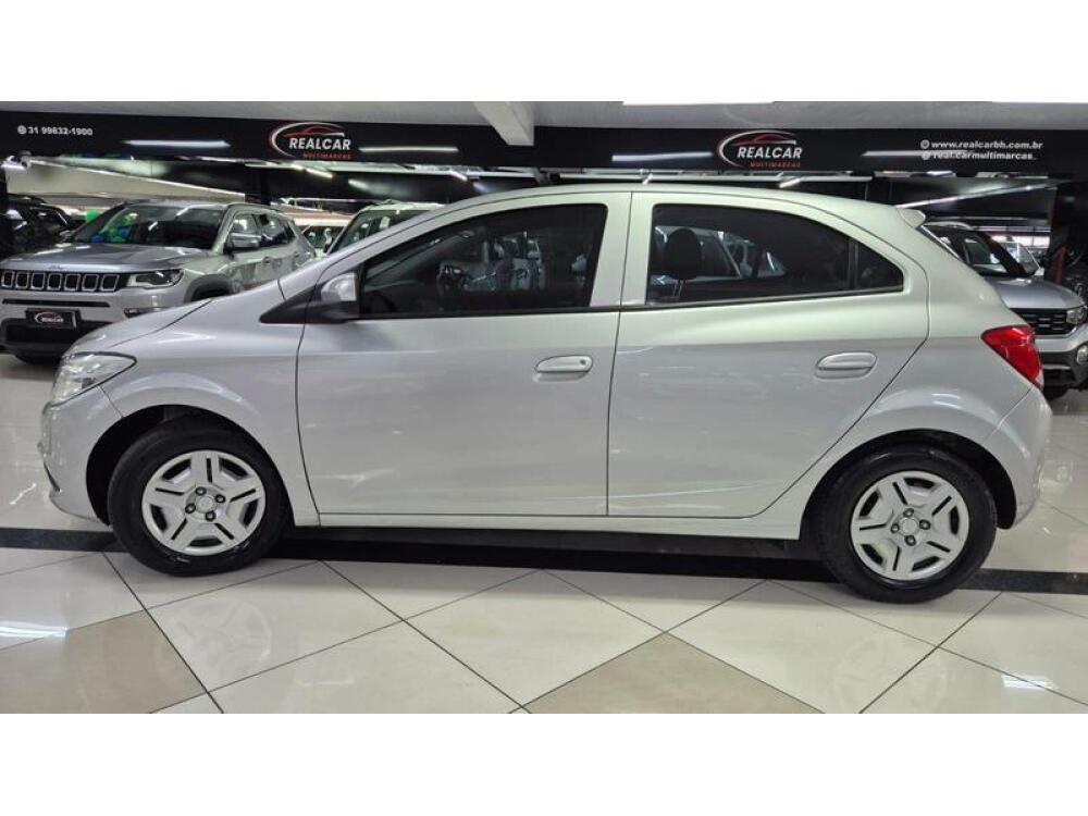 Chevrolet Onix Hatch