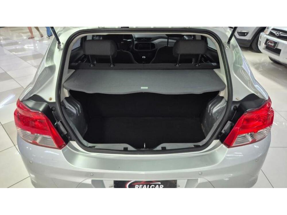 Chevrolet Onix Hatch